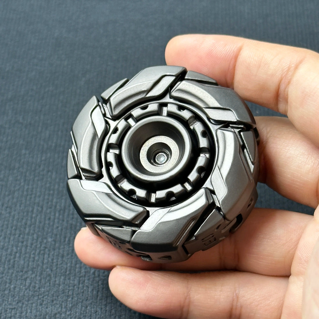 EDC Magnetic Fidget Slider – Open Armor Spinning Top Toy