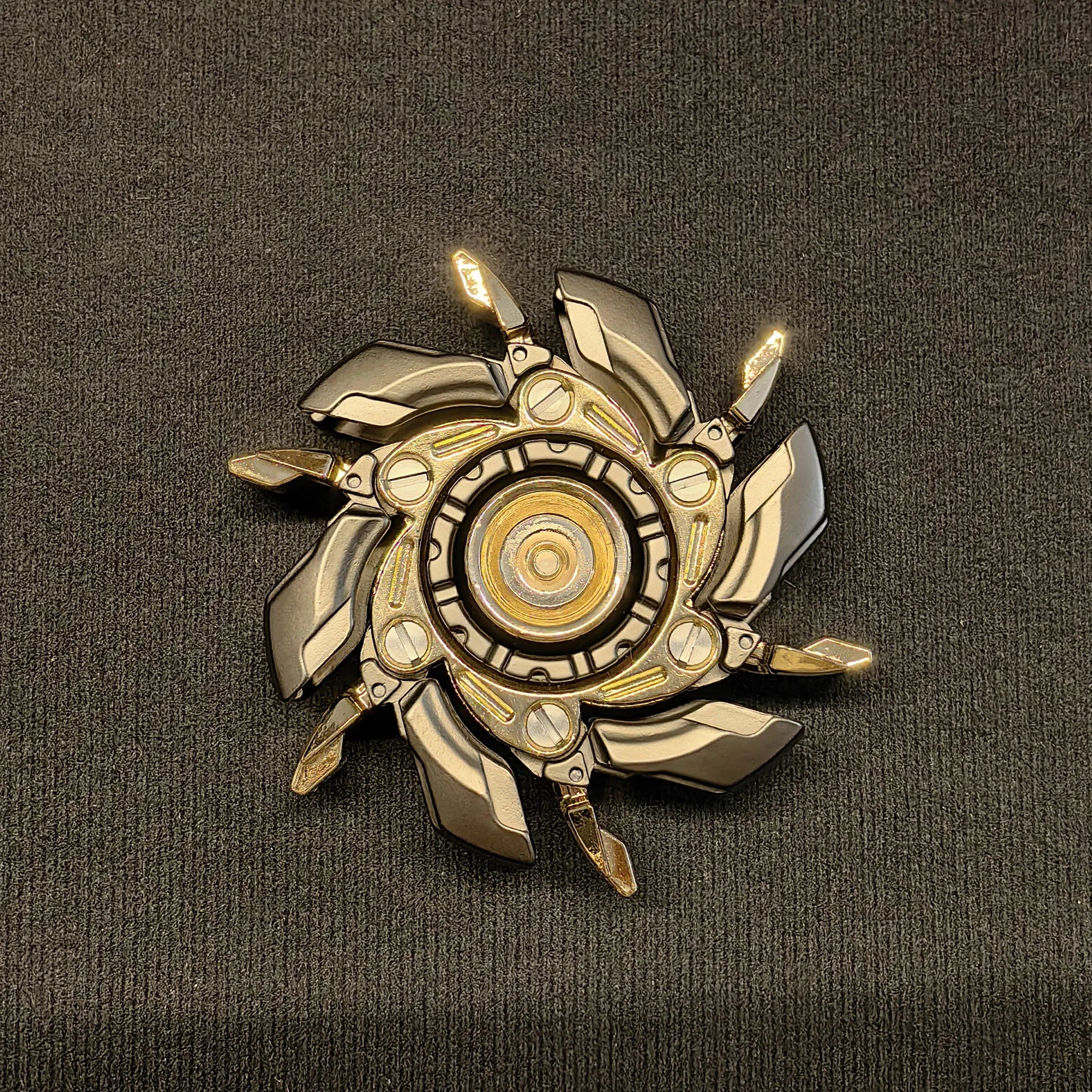 EDC Magnetic Fidget Slider – Open Armor Spinning Top Toy